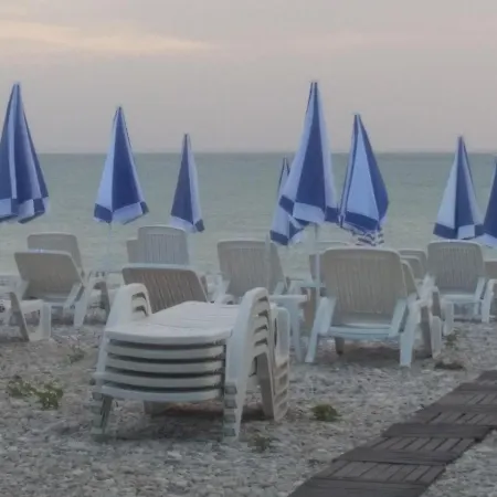 Villaggio Degli Angeli Pineto Parque de Campismo
