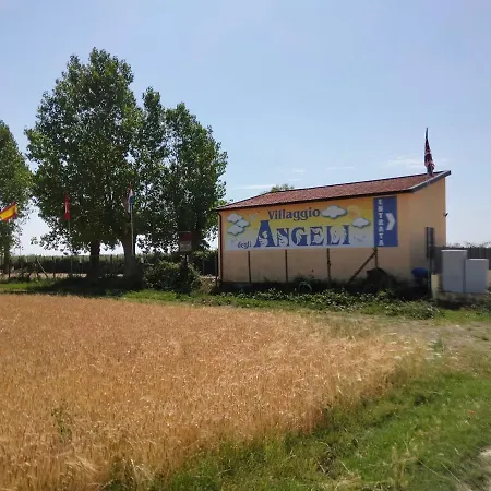 Villaggio Degli Angeli Pineto Campsite *