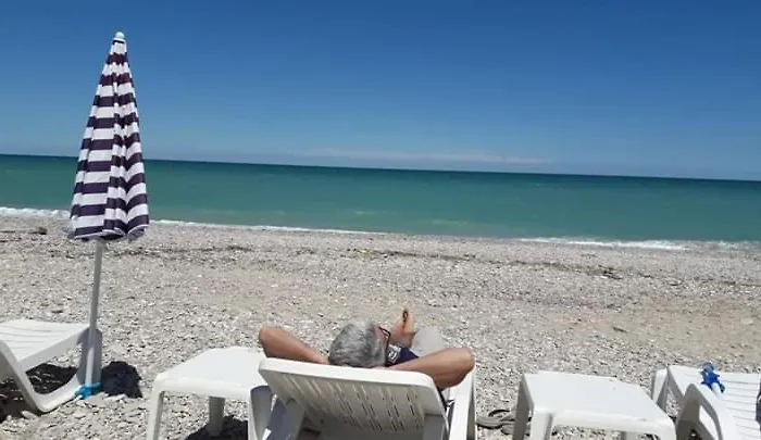 Villaggio Degli Angeli Pineto Kamp alanı Scerne