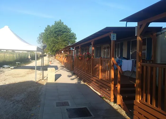 Kamp alanı Villaggio Degli Angeli Pineto Scerne