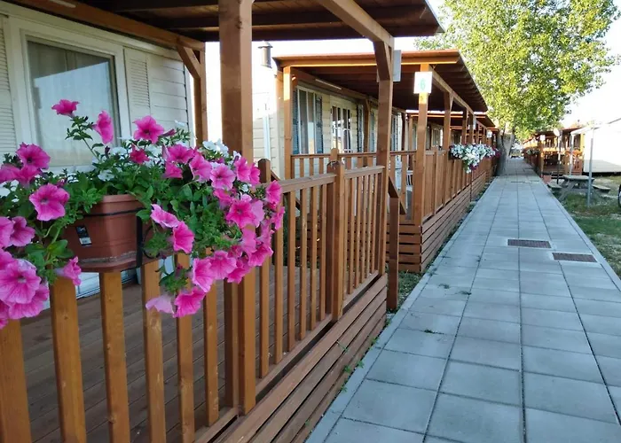 Kamp alanı Villaggio Degli Angeli Pineto Scerne