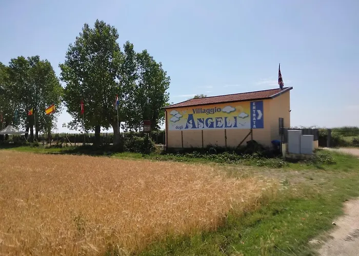 Villaggio Degli Angeli Pineto Campsite *